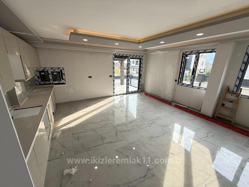 Отдельная Вилла 3+1 С Садом На Продажу В Центре Сеферихисар Доганбей