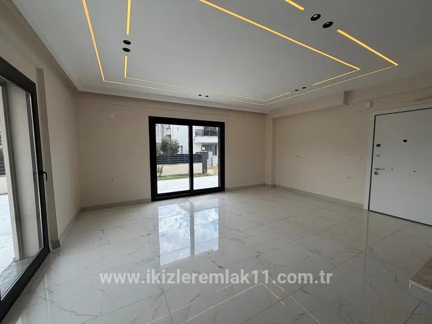 Для продажи Вилла 3+1 в Gümüldür Cumhuriyet Menderes Gümüldür - 180 m²