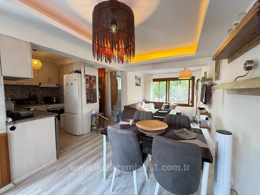 Срочная Продажа Виллы 3+1 С Большим Садом В Центре Сеферихисар Доганбей