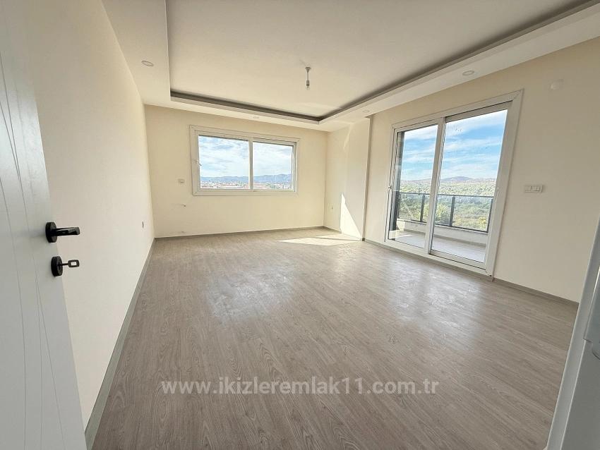 Для Продажи Квартира 3+2 в Mersin Alanı Seferihisar Ürkmez - 180 m²
