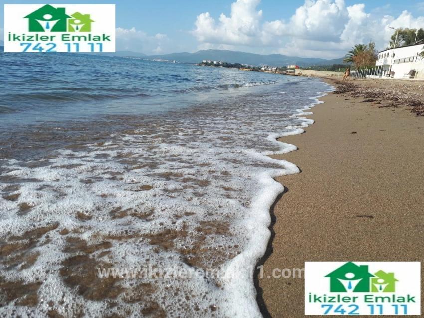 Для продажи Вилла 3+1 в Cumhuriyet Seferihisar Doğanbey - 180 m²