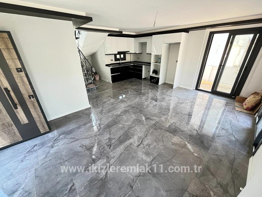 Для продажи Вилла 3+1 в Atatürk Seferihisar Doğanbey - 390 m²
