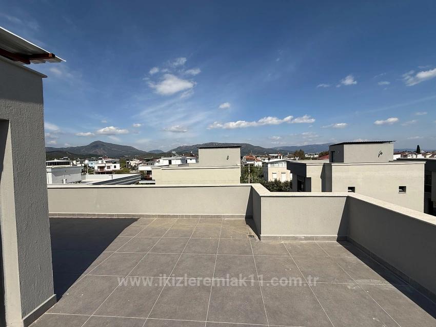 Летний Дом-Дуплекс 3+1 С Бассейном В Сеферихисар Доганбей