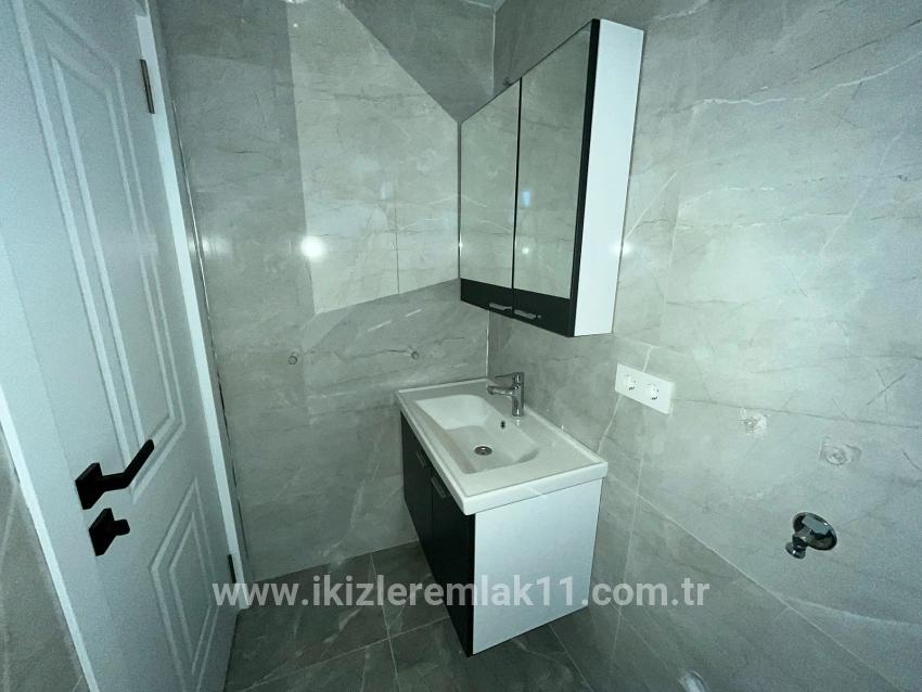 Для продажи Вилла 3+1 в Cumhuriyet Seferihisar Doğanbey - 180 m²