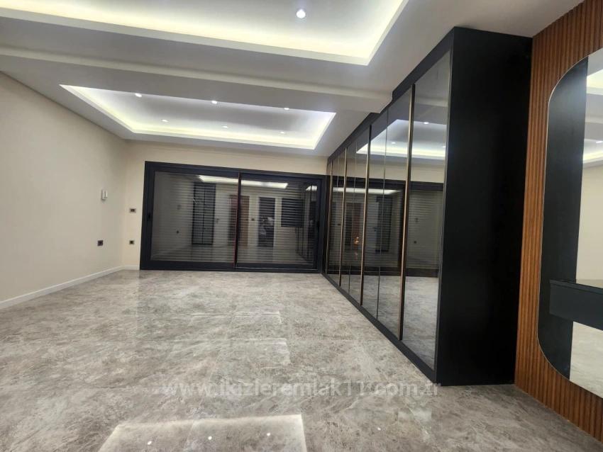 Продается Отдельный Дом В Районе Сеферихисар-Доганбей С Большим Садом И Панорамным Видом На Море