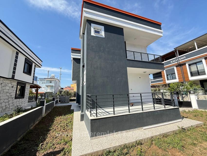 Для продажи Вилла 3+1 в Cumhuriyet Seferihisar Doğanbey - 300 m²