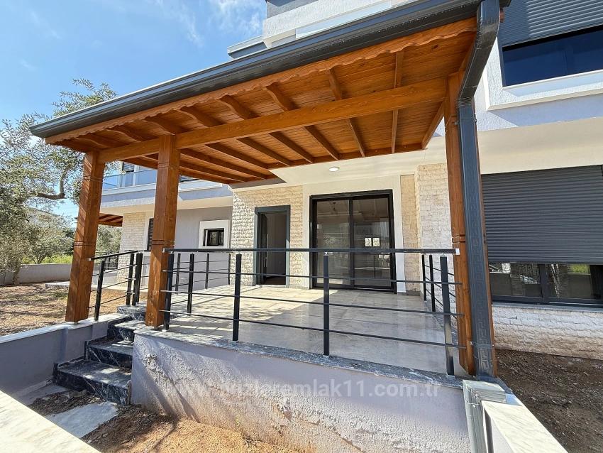 2+1 Совершенно Новый Дуплекс Летний Дом На Продажу В Центре Сеферихисара Доганбей