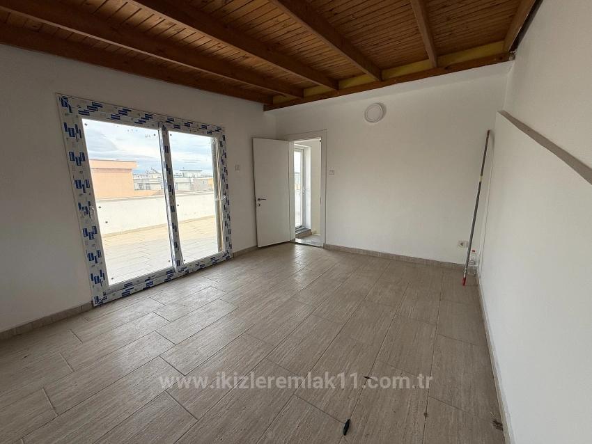 Новая Вилла 3 + 1 С Большим Садом На Продажу В Сеферихисар Доганбей