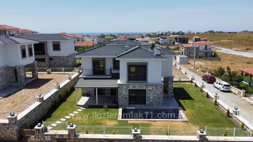 Вилла 4+1 С Собственным Бассейном И Роскошным Камином На Продажу В Сеферихисаре Акарджа