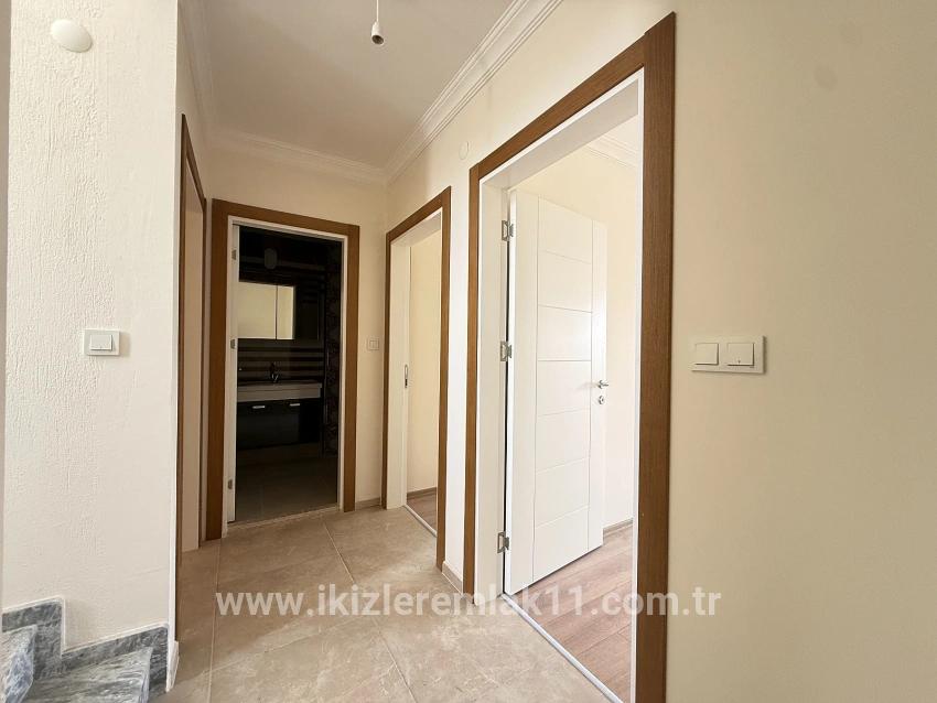 Для продажи Вилла 3+1 в Cumhuriyet Seferihisar Doğanbey - 170 m²