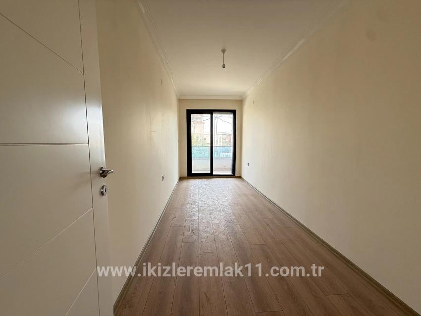 Для продажи Вилла 3+1 в Cumhuriyet Seferihisar Doğanbey - 170 m²