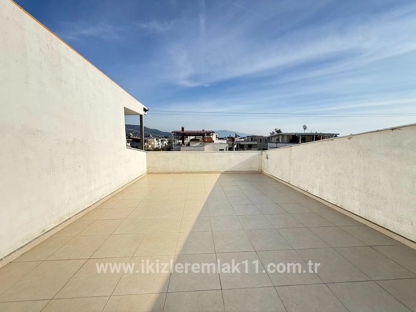 Для продажи Вилла 3+1 в Cumhuriyet Seferihisar Doğanbey - 170 m²