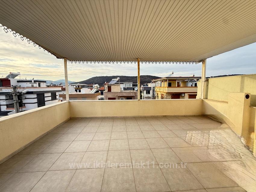 Продается Двухуровневая Вилла 5+1 С Просторным Садом В Доганбее, Сеферихисар.