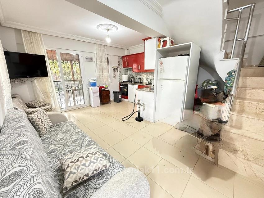 Продается Двухуровневая Вилла 5+1 С Просторным Садом В Доганбее, Сеферихисар.