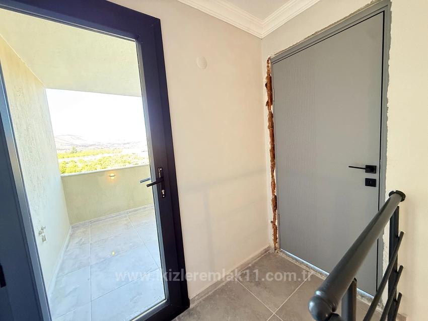 Для продажи Вилла 3+1 в Cumhuriyet Seferihisar Doğanbey - 170 m²
