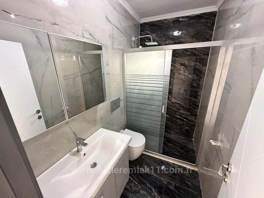 Продается Совершенно Новая, Просторная Отдельно Стоящая Вилла С 4 Спальнями И 1 Ванной Комнатой В Доганбее, Сеферихисар.