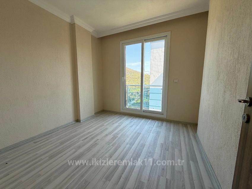 Отдельная Вилла 3+1 С Большим Садом На Продажу В Сеферихисар Доганбей