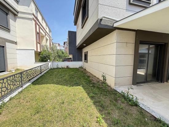 Продажа Виллы С Садом Недалеко От Моря В Юрмез Доганбей, 2+1