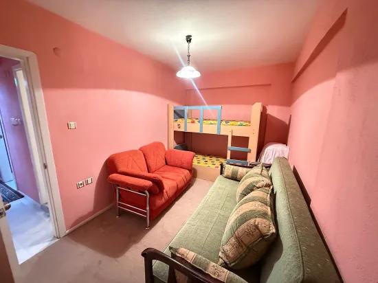 Seferihisar Ürkmez в центре продаётся 2 + 1 80 metre² квартира