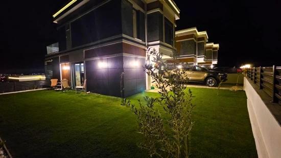 Продается Отдельный Дом В Районе Сеферихисар-доганбей С Большим Садом И Панорамным Видом На Море