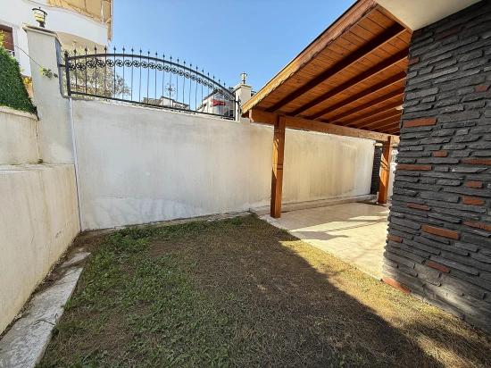 Продается Совершенно Новая, Просторная Отдельно Стоящая Вилла С 4 Спальнями И 1 Ванной Комнатой В Доганбее, Сеферихисар.