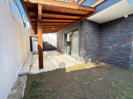 Продается Совершенно Новая, Просторная Отдельно Стоящая Вилла С 4 Спальнями И 1 Ванной Комнатой В Доганбее, Сеферихисар.