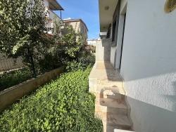 Продается Новая Двухэтажная Вилла/Летний Дом С 3 Спальнями И 1 Ванной Комнатой В Доганбее, Сеферихисар.