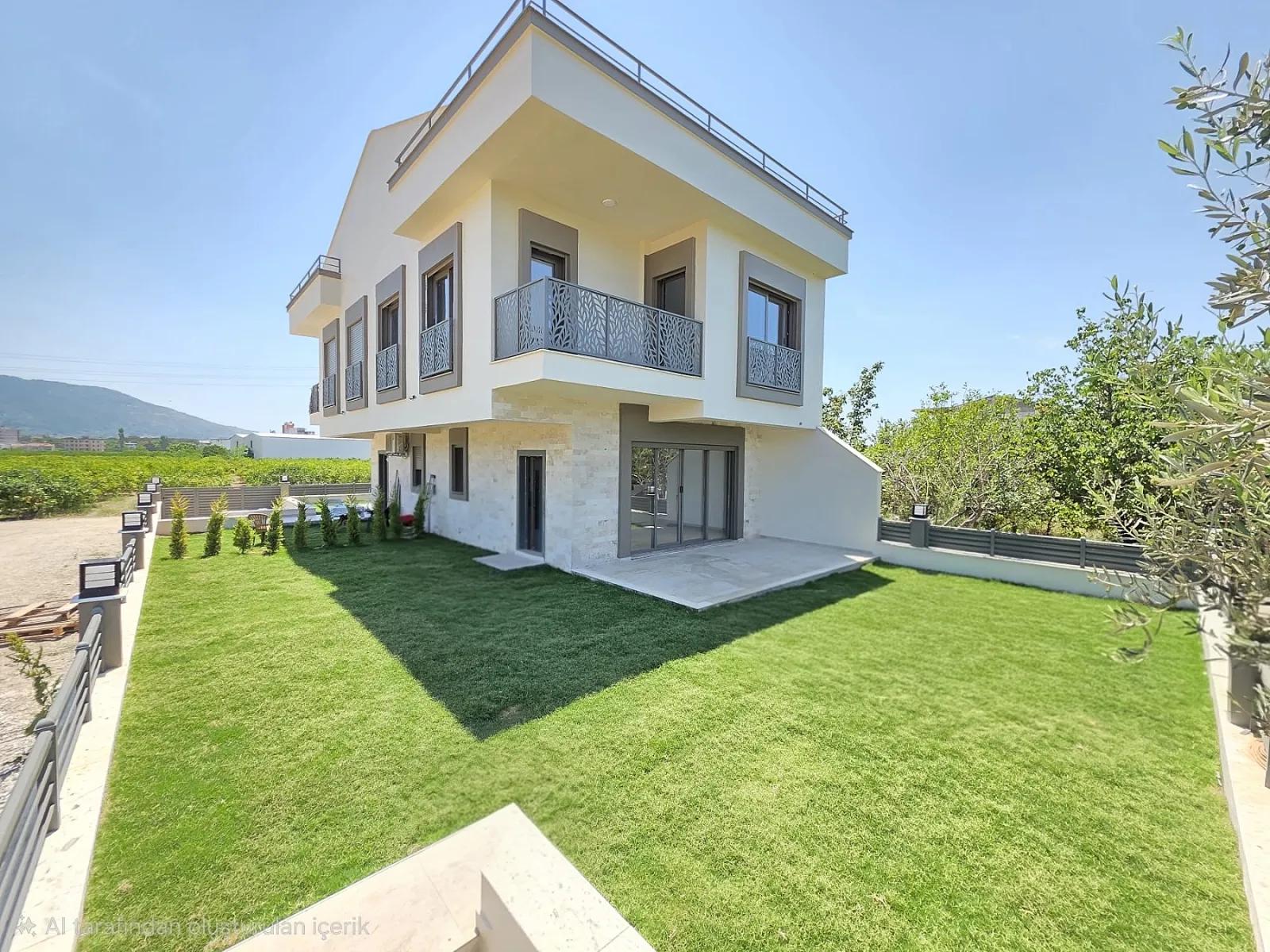 Gümüldür İnönü Mahallesi’nde Denize 450 Metre, Geniş Bahçeli Sıfır 4+1!