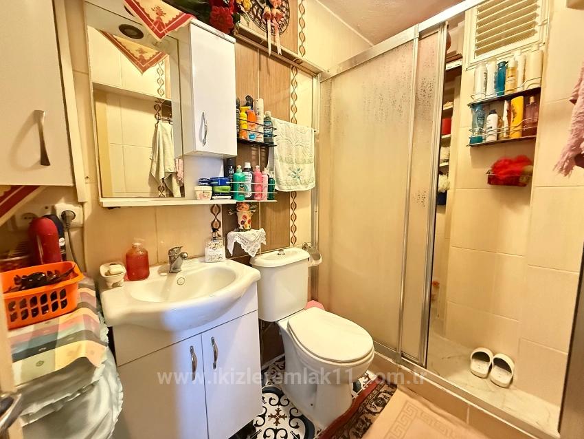 Seferihisar Ürkmez Merkez'de Satılık 2+1 Daire 80M2 Denize 200M