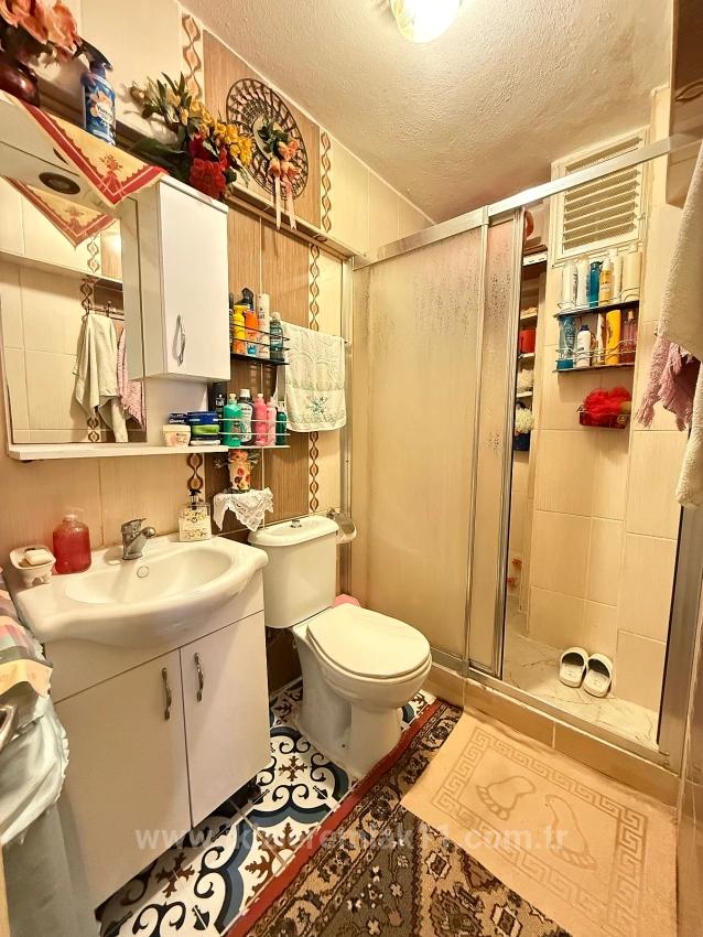 Seferihisar Ürkmez Merkez'de Satılık 2+1 Daire 80M2 Denize 200M