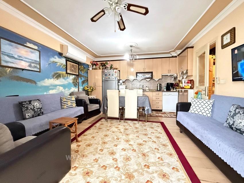 Seferihisar Ürkmez Merkez'de Satılık 2+1 Daire 80M2 Denize 200M