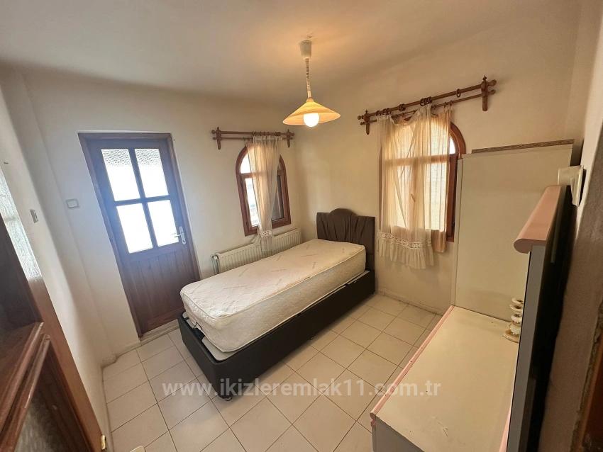 Seferihisar Doğanbey'de Satılık 3 + 1 Müstakil Havuzlu Villa