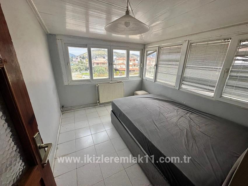 Seferihisar Doğanbey Cumhuriyet Mah. Satılık 3+1 Yazlık - 160 m²