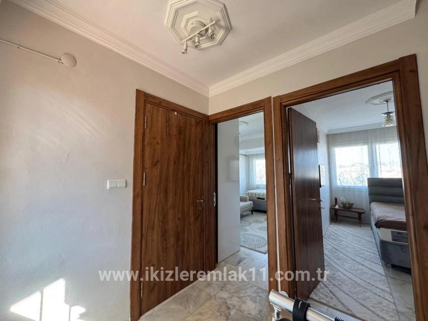 Seferihisar Doğanbey Cumhuriyet Mah. Satılık 4+1 Villa - 165 m²