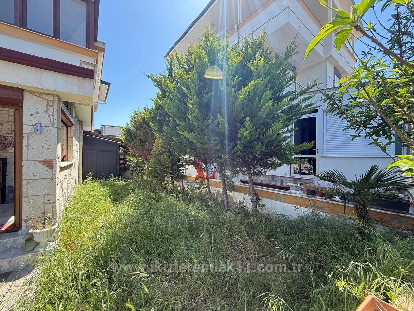 Seferihisar Doğanbey'de Satılık 2+1 Bahçeli Full Eşyalı Villa