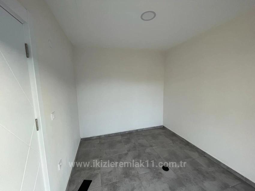 Seferihisar Doğanbey'de Satılık Sıfır Müstakil Havuzlu 3+1 Villa