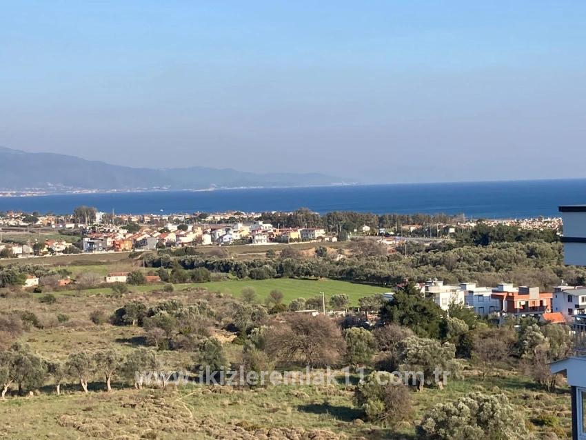 Seferihisar Doğanbey Atatürk Mah. Satılık 2+1 Villa - 150 m²