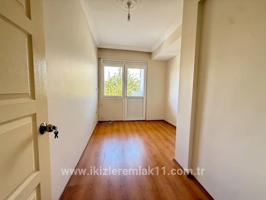 Seferihisar Ürkmez Mersin Alanı Mah. Satılık 2+1 Daire - 85 m²