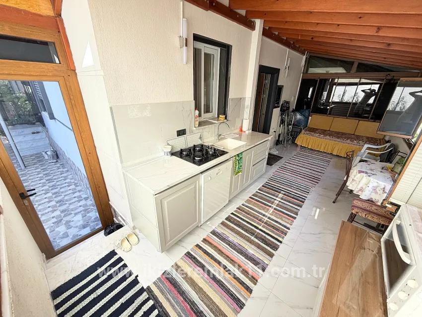 Seferihisar Doğanbey Cumhuriyet Mah. Satılık 3+1 Müstakil Ev - 180 m²