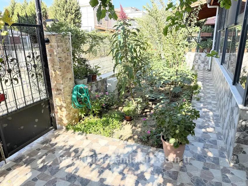 Seferihisar Doğanbey Cumhuriyet Mah. Satılık 3+1 Müstakil Ev - 180 m²