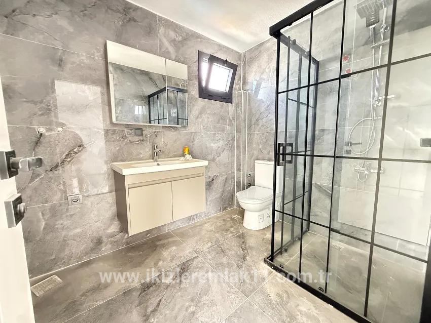 Seferihisar Doğanbey Cumhuriyet Mah. Satılık 3+1 Villa - 180 m²