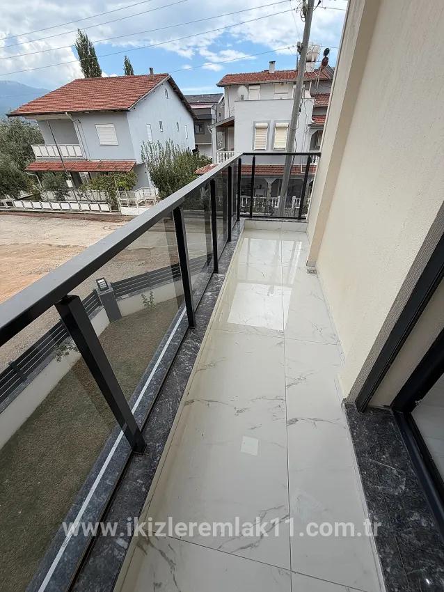 Menderes Gümüldür Gümüldür Cumhuriyet Mah. Satılık 3+1 Villa - 180 m²