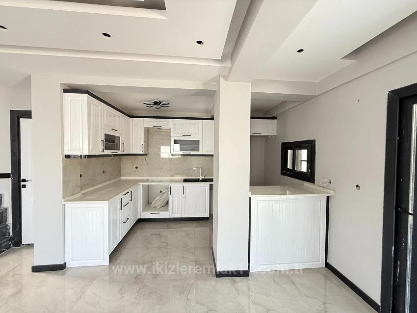 Seferihisar Doğanbey'de Satılık 3+1 Müstakil Sıfır Bahçeli Villa