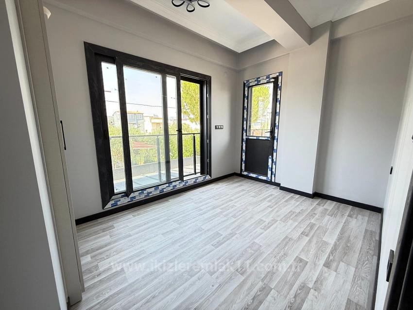 Seferihisar Doğanbey'de Satılık 3+1 Müstakil Sıfır Bahçeli Villa