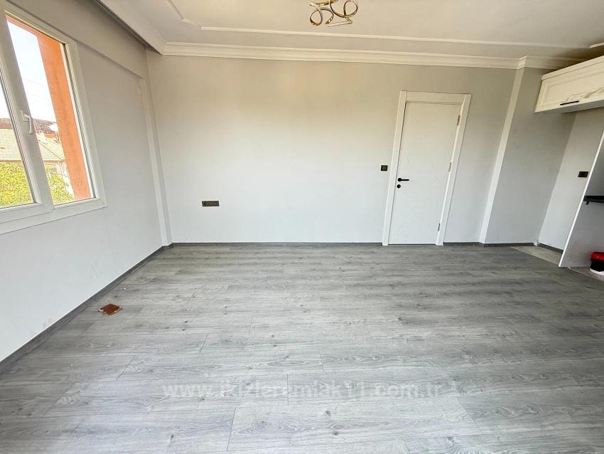 Seferihisar Ürkmez'de Denize 300 Metre Satılık Masrasfsiz 2+1 Daire