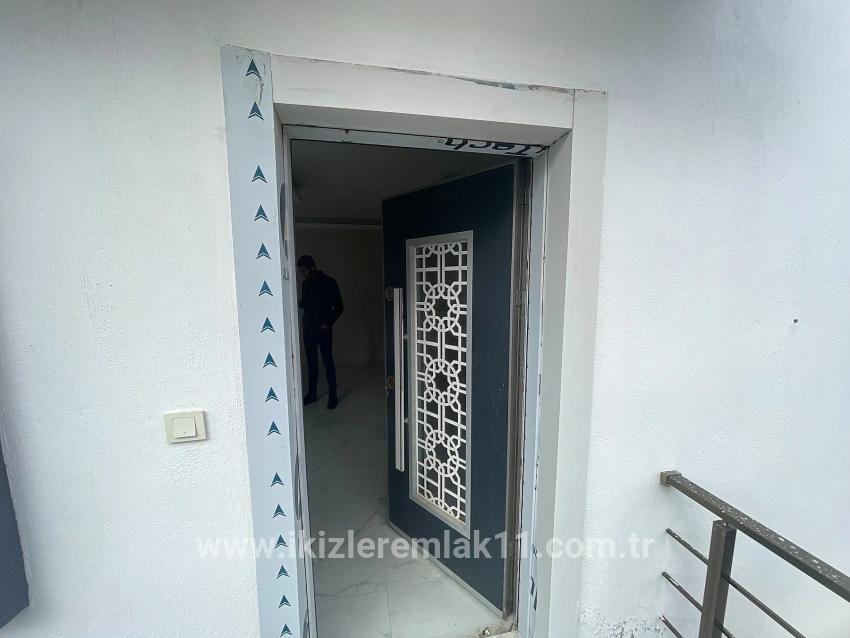 Seferihisar Doğanbey Cumhuriyet Mah. Satılık 3+1 Villa - 175 m²