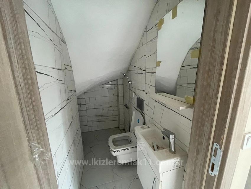 Seferihisar Doğanbey'de Satılık Ferah Konum Denize Çok Yakın 3+1 Lüks Villa