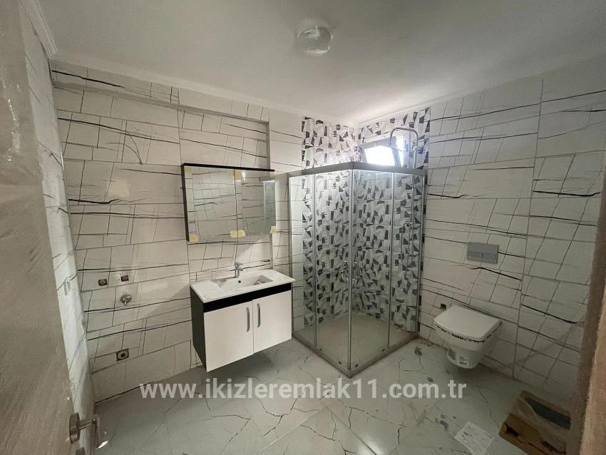Seferihisar Doğanbey Cumhuriyet Mah. Satılık 3+1 Villa - 175 m²
