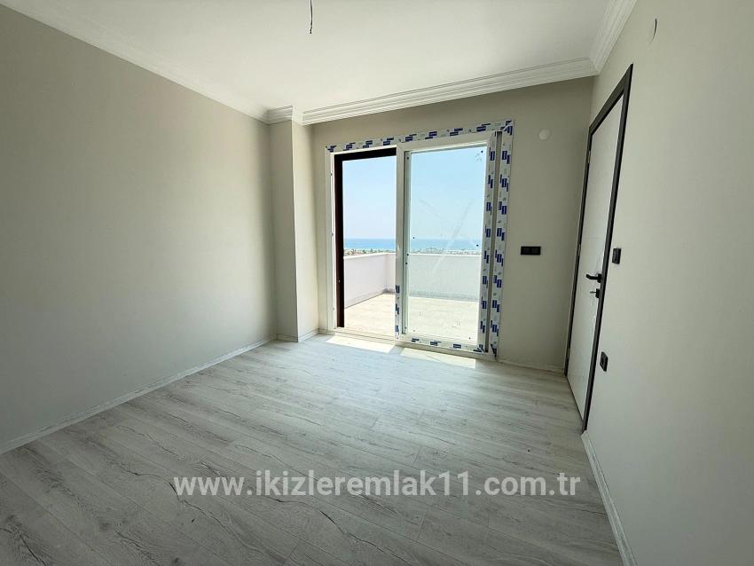 Seferihisar Doğanbey Atatürk Mah. Satılık 3+1 Villa - 170 m²