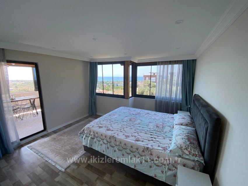 Seferihisar Doğanbey'de Satılık 3+1 Müstakil Deniz Manzaralı Havuzlu Villa